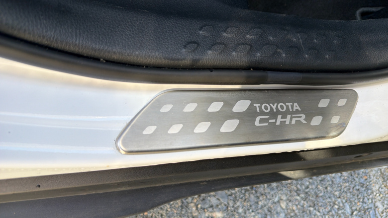 Toyota C-HR 1.8 Hybrid Icon 5dr CVT Hybrid Hatchback